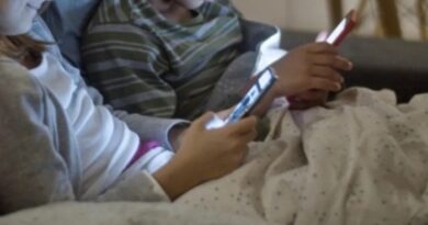 ECA Digital entra em vigor e impõe responsabilidades às plataformas para proteger crianças e adolescentes; veja mudanças