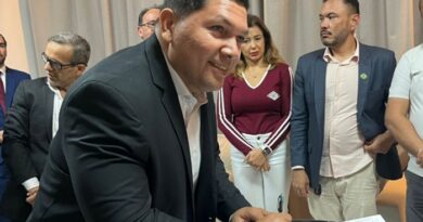 Reginaldo ‘Faraó’ é empossado vereador na Câmara Municipal de Macapá