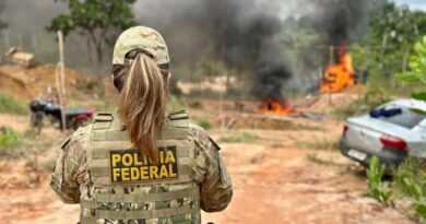 Operação da PF mira grupo que movimentou mais de R$ 200 milhões com cassiterita ilegal no Amapá Operação da PF mira grupo que movimentou mais de R$ 200 milhões com cassiterita ilegal no Amapá