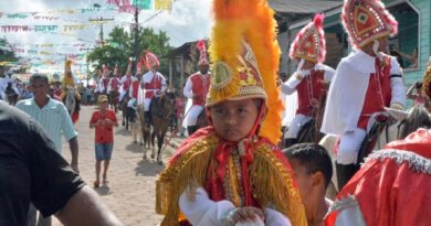 Batalha entre Mouros e Cristãos marca o principal dia da Festa de São Tiago neste sábado Batalha entre Mouros e Cristãos marca o principal dia da Festa de São Tiago neste sábado