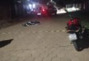 Jovem é surpreendido por dupla em moto e morto a tiros no Ipê Jovem é surpreendido por dupla em moto e morto a tiros no Ipê