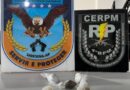 Ao ver a PM, suspeito tenta fugir e acaba detido com drogas no Igarapé da Fortaleza, em Santana Ao ver a PM, suspeito tenta fugir e acaba detido com drogas no Igarapé da Fortaleza, em Santana