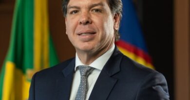 Fibra óptica nos rios e escolas conectadas: Ministro das Comunicações visita Amapá para acompanhar expansão da internet Fibra óptica nos rios e escolas conectadas: Ministro das Comunicações visita Amapá para acompanhar expansão da internet