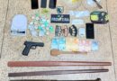 Dupla é presa após fuga e PM localizar simulacro de arma, drogas e materiais para tráfico em Oiapoque