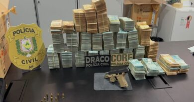 Polícia Civil apreende R$ 2 milhões em espécie e bloqueia outros R$ 3 milhões em operação no Amapá Polícia Civil apreende R$ 2 milhões em espécie e bloqueia outros R$ 3 milhões em operação no Amapá