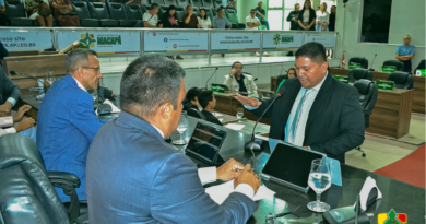 Reginaldo Faraó toma posse como vereador após perda de mandato de Luana Serrão Reginaldo Faraó toma posse como vereador após perda de mandato de Luana Serrão