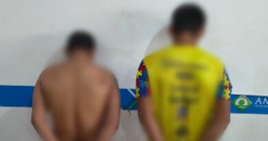 Polícia prende dupla suspeita de executar jovem por morar em área rival no Igarapé da Fortaleza; VÍDEO Polícia prende dupla suspeita de executar jovem por morar em área rival no Igarapé da Fortaleza; VÍDEO