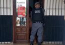 Policiais contêm mulher armada com faca durante ocorrência em Oiapoque