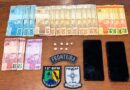 Polícia Militar prende dois suspeitos com drogas e dinheiro na área portuária de Oiapoque Polícia Militar prende dois suspeitos com drogas e dinheiro na área portuária de Oiapoque