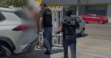 Homem é preso acusado de ameaçar e perseguir ex-namorada na zona norte de Macapá; VÍDEO